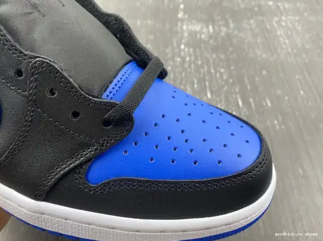 705329-004 Low Jordan (2015) Royal 1 Retro 0325